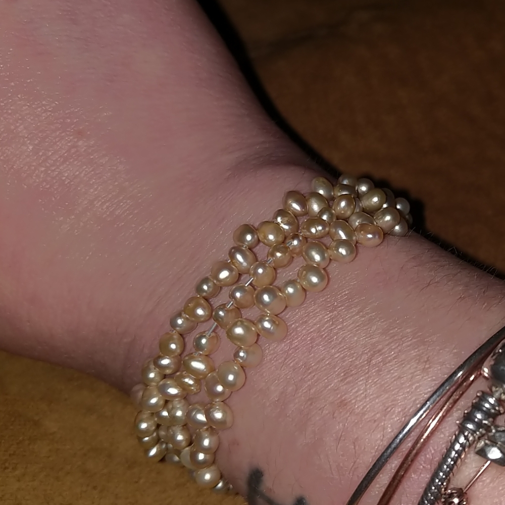Genuine Fresh water pearl wrap bracelet!!